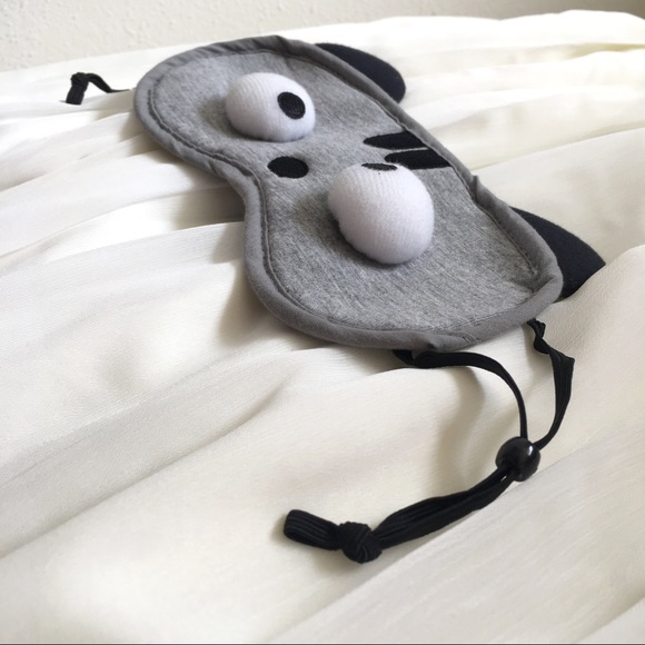 Artbox Cat Eye Sleeping Mask* - Picture 3 of 6